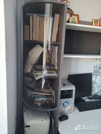 Компьютерный стол