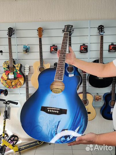 Акустическая гитара