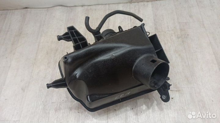 Корпус воздушного фильтра Nissan Qashqai J10E