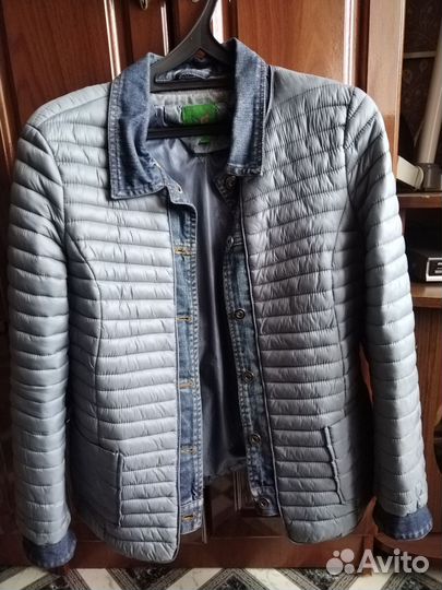 Куртка осенняя женская 42- 44