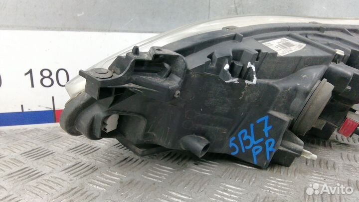 Фара Citroen C4 (2004-2010)