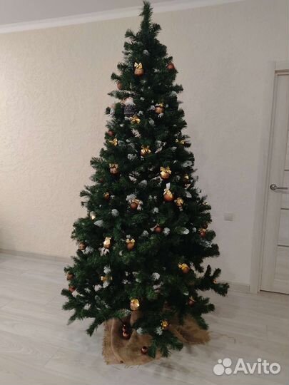 Елка искусственная 240