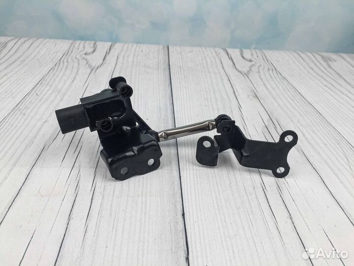 Датчик дорожного просвета задний Audi A3 Q3 RS3