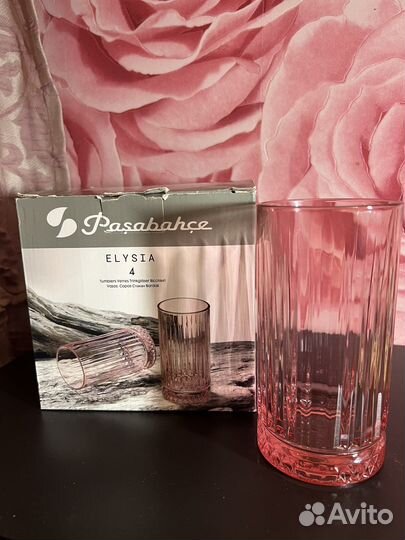 Набор стаканов 4 штуки розовые