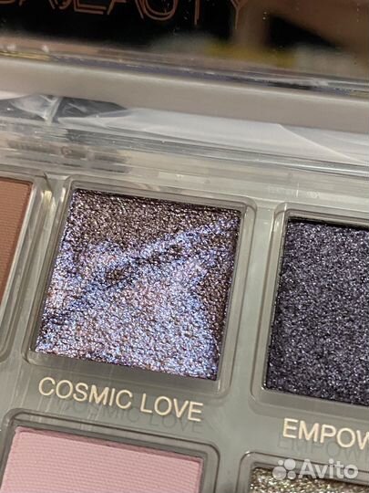 Huda beauty rose quartz палетка теней