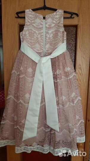 Нарядное платье для девочки