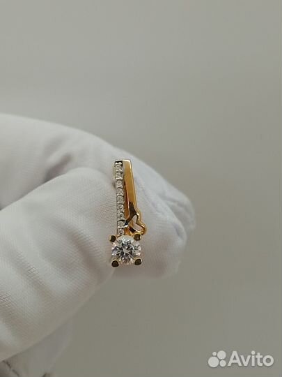 Серьги с синтетическим камнем Золото