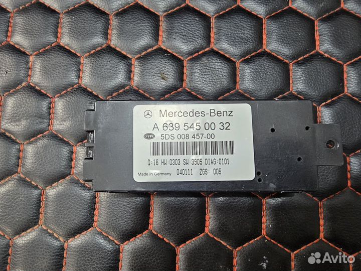 Блок управления панорамной Mercedes W639 рест