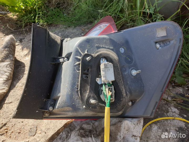 Фонарь задний левый lexus gs 3 300 gs3 gs300 gs430