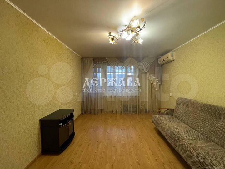 2-к. квартира, 57 м², 5/9 эт.