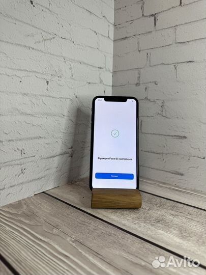 iPhone X, 256 ГБ