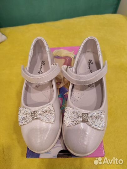 Туфли для девочки 29 размер новые