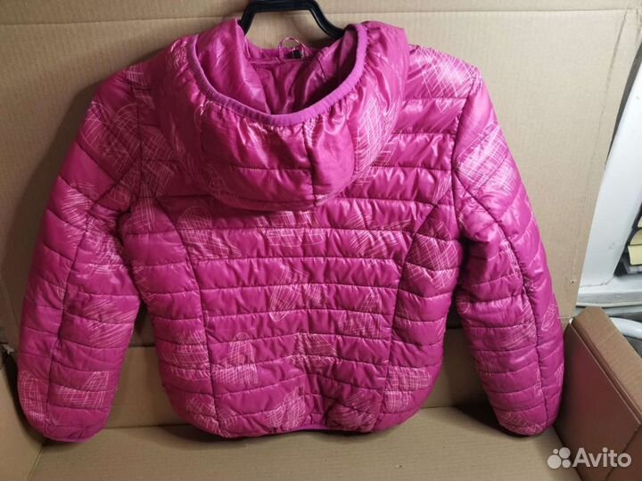 Куртка benetton для девочки 140 см