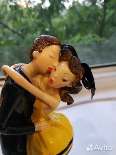 Статуэтка Влюбленные