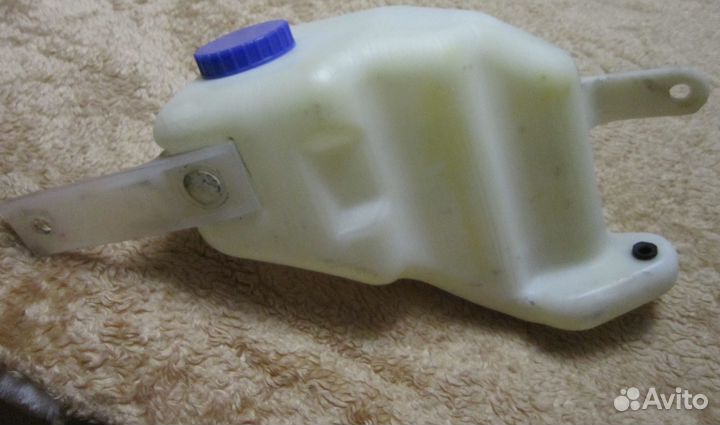 Бачок омывателя LADA Priora