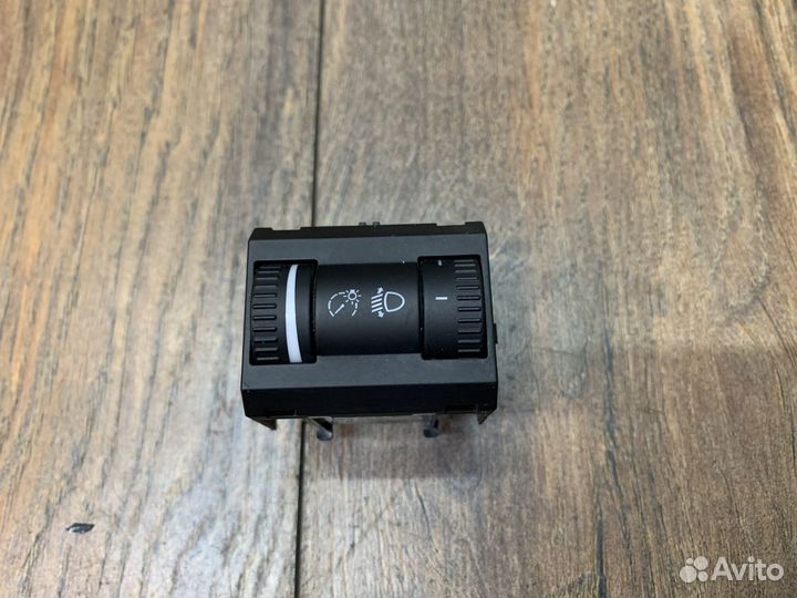 Skoda Octavia A5 Кнопка корректора фар