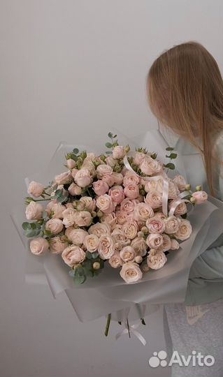 Кустовые пионовидные розы с доставкой