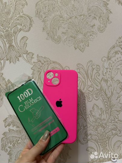 Чехол на iPhone 14