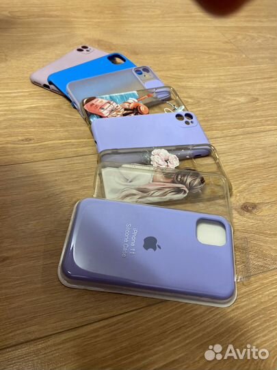 Чехлы на iPhone 11