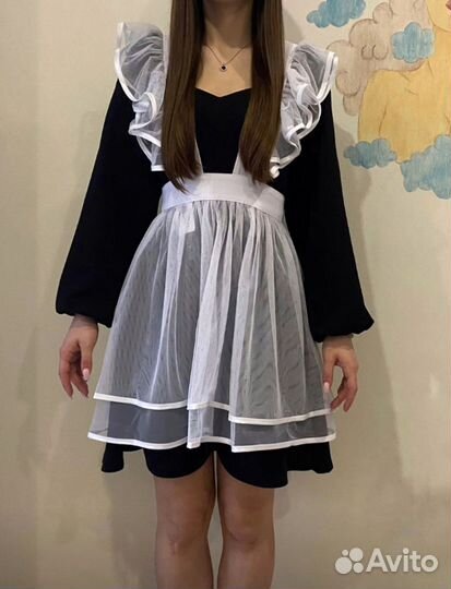 Белый школьный фартук