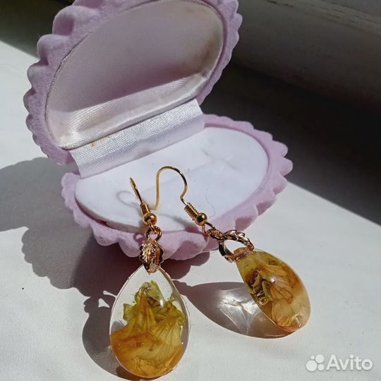 Серьги и кулоны