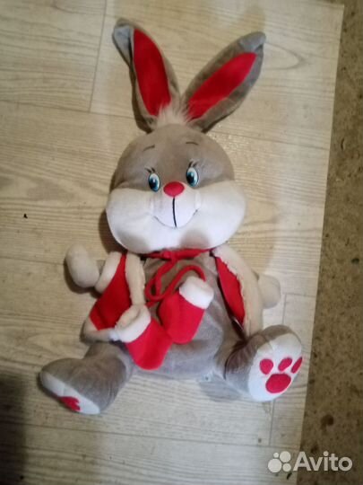 Коляска детская и игрушка Заяц