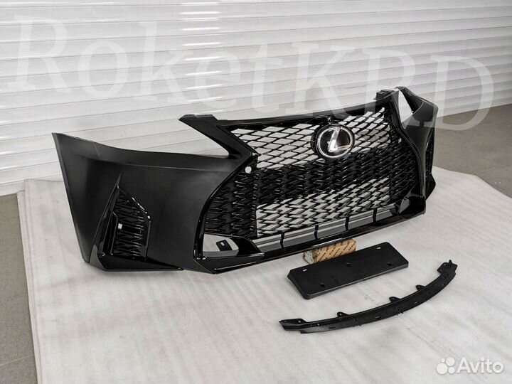 Бампер Lexus IS 250 с 05-13 г стиль 2020 года