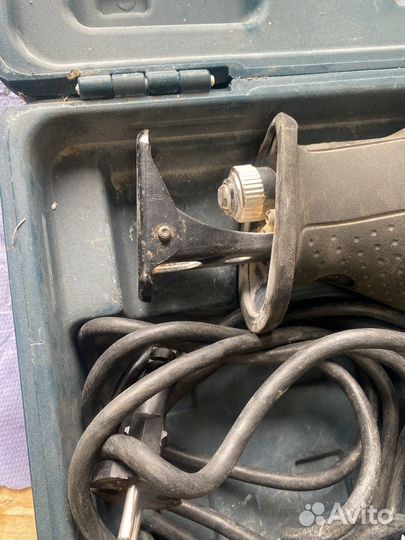 Продам сабельную пилу bosch gsa 1300