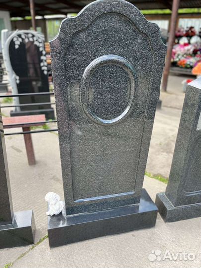 Гранитные памятники