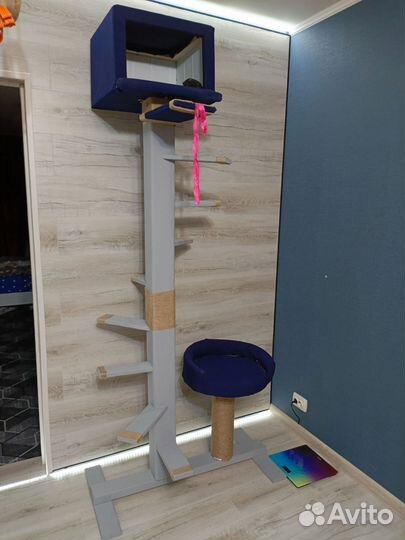 Домик для кошки с когтеточкой