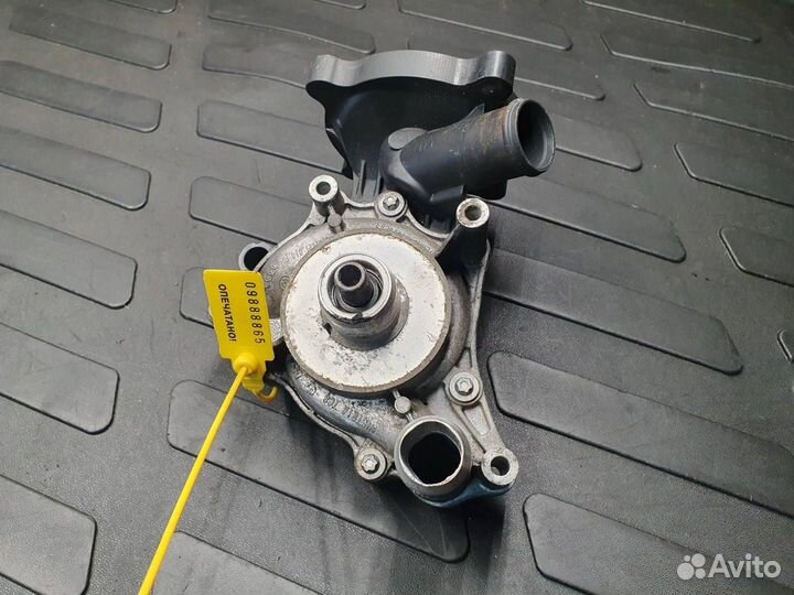 Водяная помпа Audi Q7 4L 2008 079121014F
