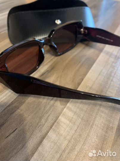 Очки солнцезащитные