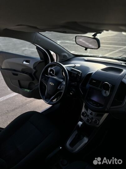 Chevrolet Aveo 1.6 AT, 2015, 143 800 км