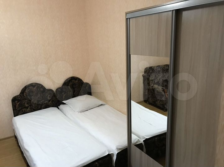 Комната 18 м² в 1-к., 1/2 эт.