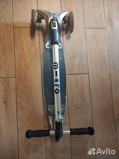 Самокат трехколесный взрослый Micro Kickboard