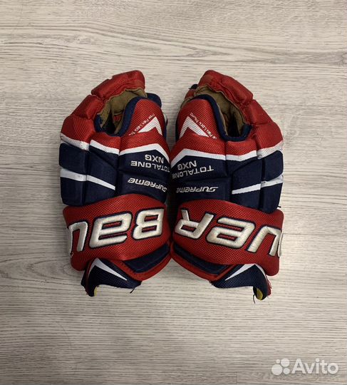 Перчатки хоккейные Bauer total one NXG