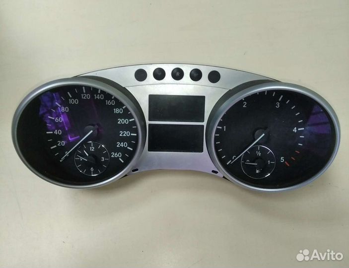 Панель приборов Mercedes Gl 166 R 251