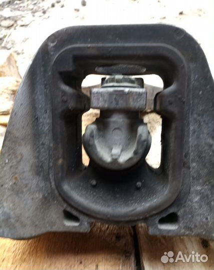 Подушки двигателя хонда црв 3 CR V