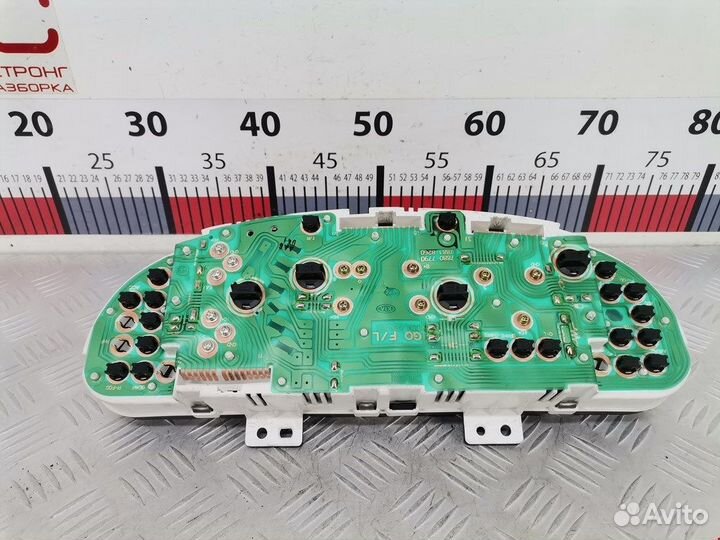 Панель для Hyundai-KIA Carnival (Sedona) 1