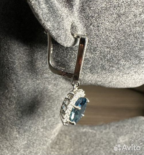 Серьги с топазом