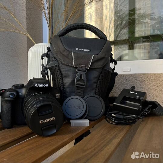 Зеркальный фотоаппарат canon