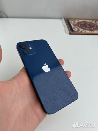 iPhone 12, 64 ГБ