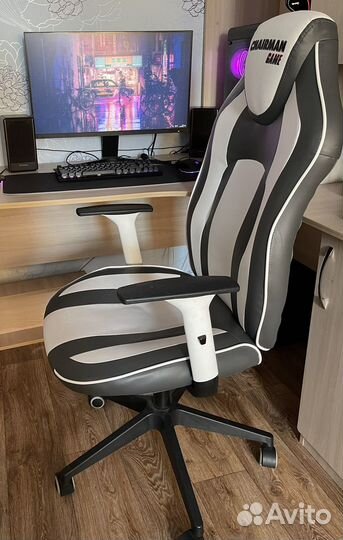 Компьютерное кресло