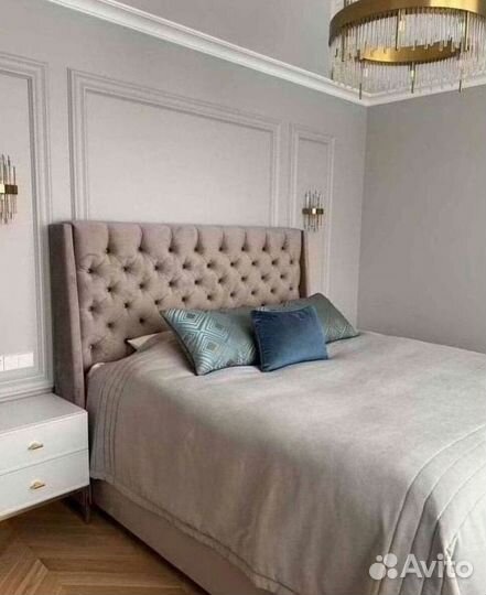 Белая кровать