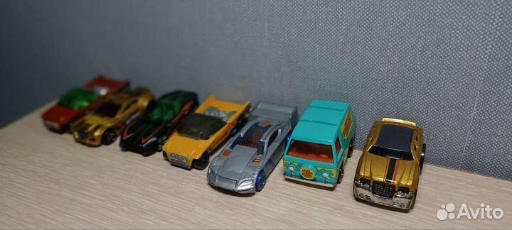 Машинки хотвилс