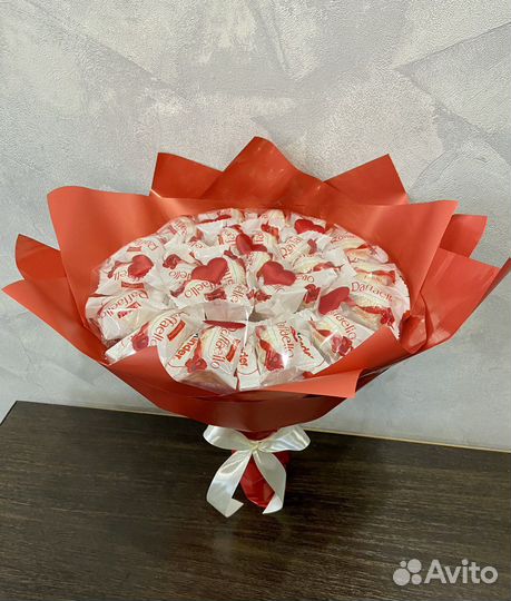 Букет из Раффаэлло и Киндер шоколада