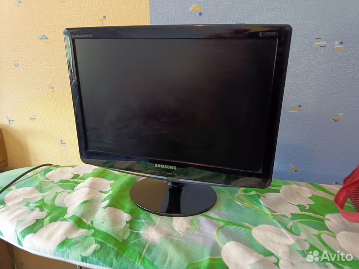 Монитор Samsung SyncMaster B1930