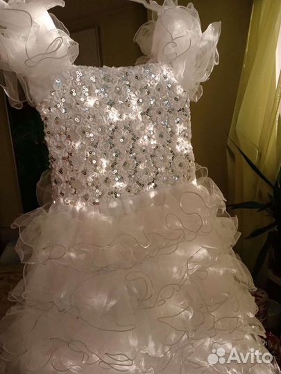 Красивое праздничное платье