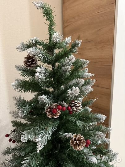 Ель искуственная заснеженная бу 150 см