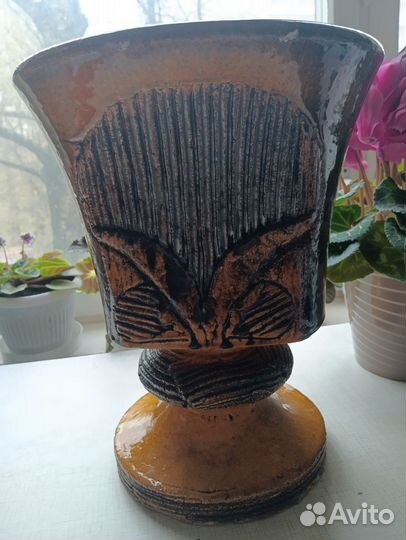 Кашпо для цветов